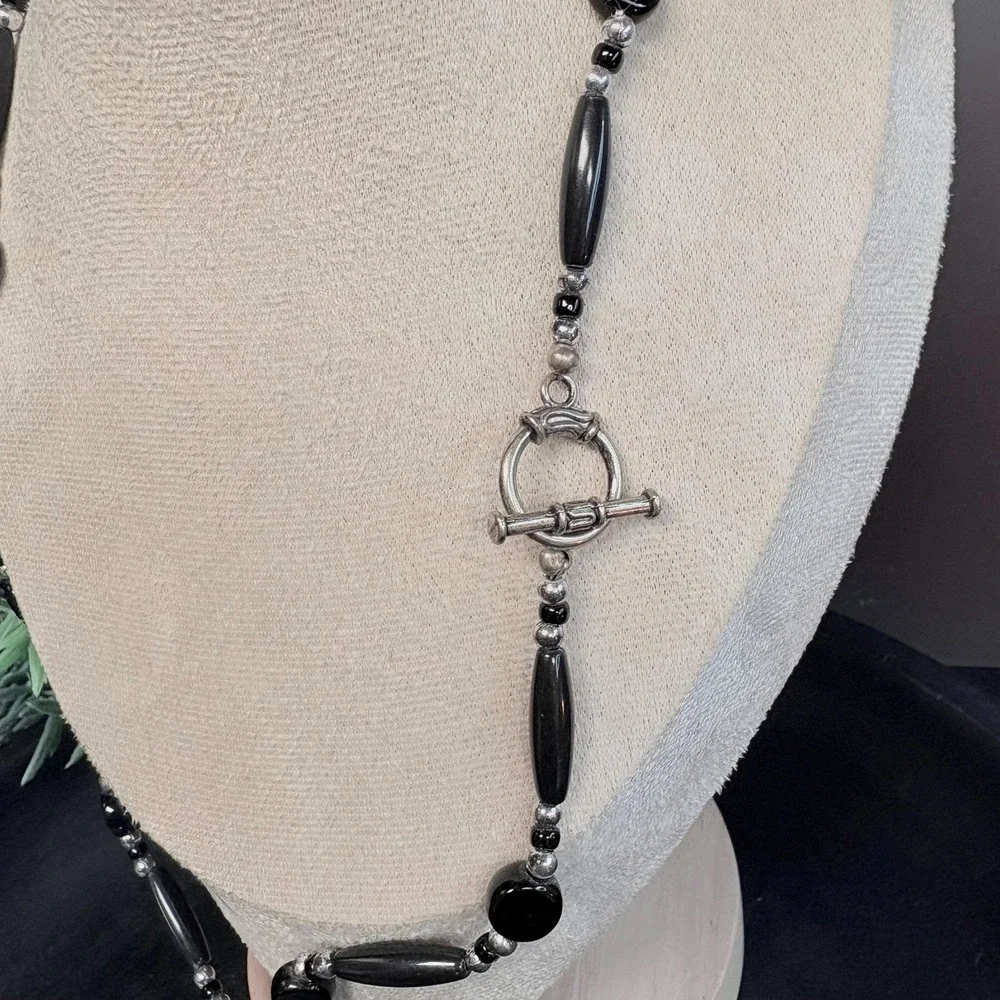 Black & Silver Beaded Necklace 22 In | Toggle | Gothic Minimalist | Witchy - Picture 4 of 6